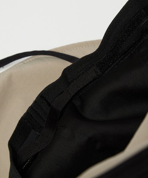 green label relaxing（グリーンレーベルリラクシング）の「【WEB限定】ハイショク ロングブリム ハット -UVケア-（ハット・レディース・ベージュ/ブラック/グレー・FREE）」の19枚目の写真