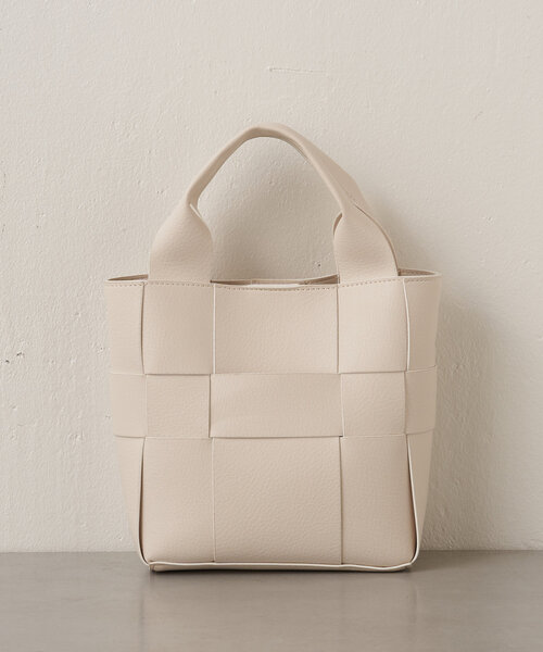 Jena espace merveilleux(ジェナ エスパスメルヴェイユ)の「4WAY巾着バッグ(トートバッグ・レディース・アイボリー/ブラック・FREE)」の12枚目の写真