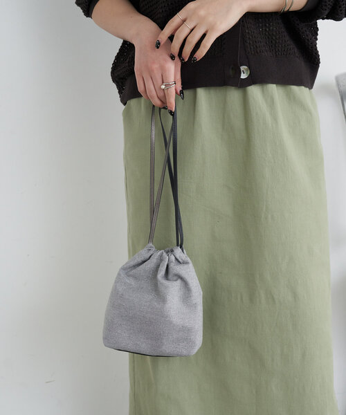 Jena espace merveilleux(ジェナ エスパスメルヴェイユ)の「4WAY巾着バッグ(トートバッグ・レディース・アイボリー/ブラック・FREE)」の8枚目の写真