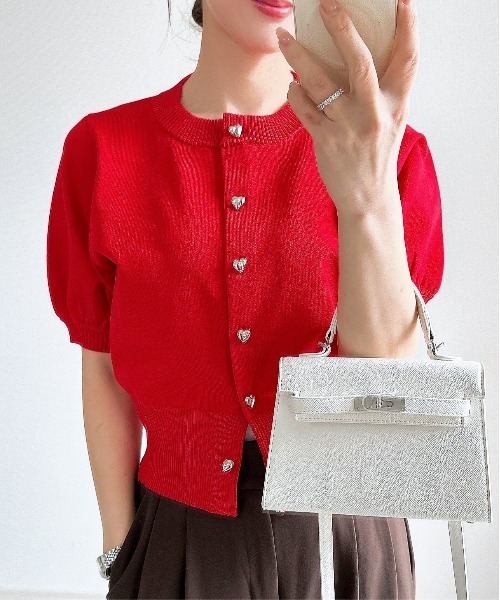 &. NOSTALGIA(アンドドットノスタルジア)の「【ZOZO限定】ハートボタンカーディガン(カーディガン/ボレロ・レディース・ホワイト/ピンク/レッド/ブラック/グレー/グレイッシュブルー・M)」の6枚目の写真