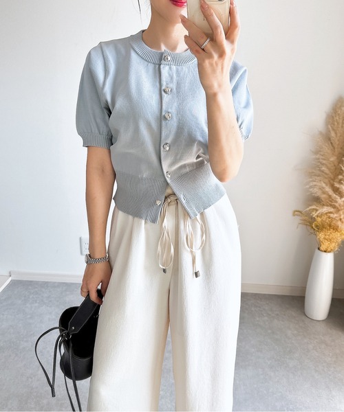 &. NOSTALGIA(アンドドットノスタルジア)の「【ZOZO限定】ハートボタンカーディガン(カーディガン/ボレロ・レディース・ホワイト/ピンク/レッド/ブラック/グレー/グレイッシュブルー・M)」の7枚目の写真