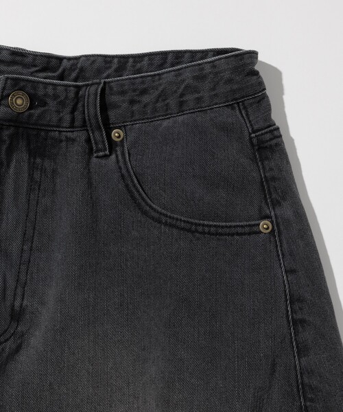 FREAK'S STORE(フリークスストア)の「FREAK’S STORE/フリークスストア ワイドシルエット ヴィンテージ加工 カーブ デニム クロップド ショートパンツ(その他パンツ・メンズ・サックスブルー/ネイビー/ブラック/ダークネイビー・MEDIUM/LARGE)」の9枚目の写真