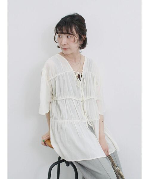 Samansa Mos2 blue（サマンサモスモスブルー）の「リボンギャザーティアードブラウス（シャツ/ブラウス・レディース・ブラック/キナリ/ピンク・F）」の21枚目の写真