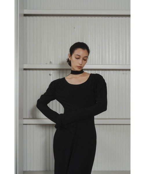 Knuth Marf(クヌースマーフ)の「2way layered one piece(ワンピース・レディース・ブラック/グレイッシュベージュ・SMALL/MEDIUM/X-SMALL)」の3枚目の写真