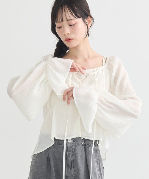 earth music&ecology（アースミュージックアンドエコロジー）の「ナローリボンくしゅくしゅギャザーブラウス（シャツ/ブラウス・レディース・アイボリー/ブラック/ブラウン/その他1・FREE）」の2枚目の写真