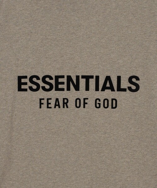 FOG ESSENTIALS(エフオージーエッセンシャルズ)の「<FEAR OF GOD ESSENTIALS>クラシック ショートスリーブ Tシャツ(Tシャツ/カットソー・メンズ・ホワイト/ブラック/グレー系・M/S/L/XS)」の10枚目の写真