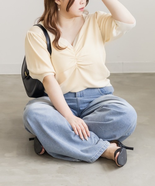 CLETTE(クレット)の「シャーリングハートネック半袖ニット(ニット/セーター・レディース・ピンク/グリーン/パープル/イエロー/ブラック/レッド/ブルー/オフホワイト・LL/4L/3L)」の6枚目の写真