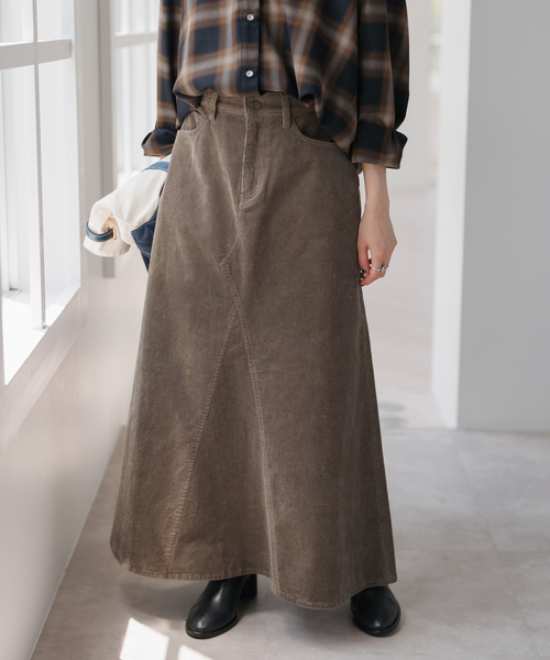 Spick & Span(スピックアンドスパン)の「ストレッチコーデュロイスカート(スカート・レディース・ブラウン系その他/カーキ・36/38/40)」の16枚目の写真