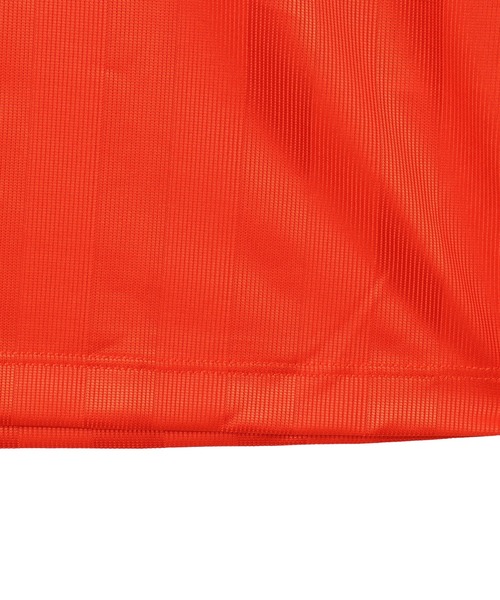 NIKE（ナイキ）の「NIKE AS W NSW V NECK JERSEY / ナイキ ウィメンズ Vネック ジャージー トップ【SP】（ジャージ・レディース・ブラック/アイボリー/レッド・S/L/M）」の20枚目の写真