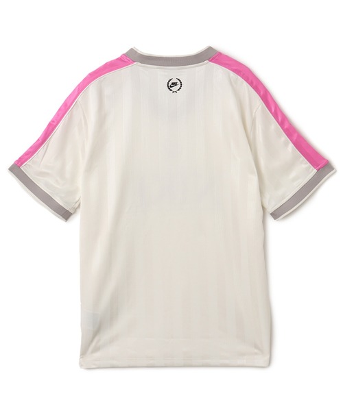 NIKE（ナイキ）の「NIKE AS W NSW V NECK JERSEY / ナイキ ウィメンズ Vネック ジャージー トップ【SP】（ジャージ・レディース・ブラック/アイボリー/レッド・S/L/M）」の11枚目の写真