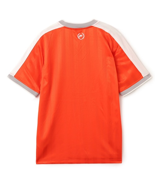 NIKE（ナイキ）の「NIKE AS W NSW V NECK JERSEY / ナイキ ウィメンズ Vネック ジャージー トップ【SP】（ジャージ・レディース・ブラック/アイボリー/レッド・S/L/M）」の21枚目の写真