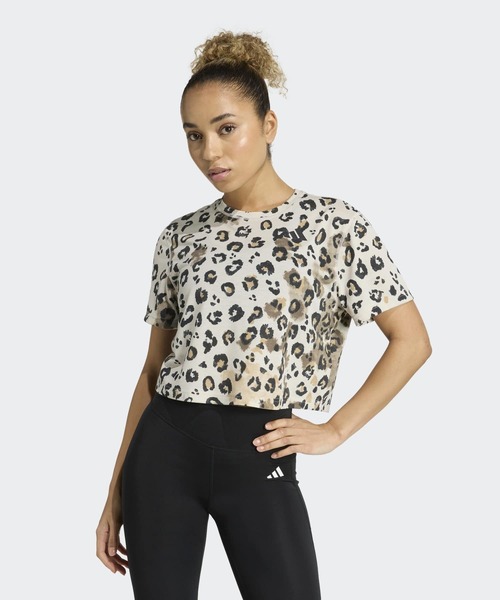 adidas(アディダス)の「ワークアウト エッセンシャルズ 半袖Tシャツ プリント / アディダス adidas(Tシャツ/カットソー・レディース・ホワイト/グレー・SMALL/XX-LARGE/MEDIUM/X-SMALL/X-LARGE/LARGE)」の1枚目の写真