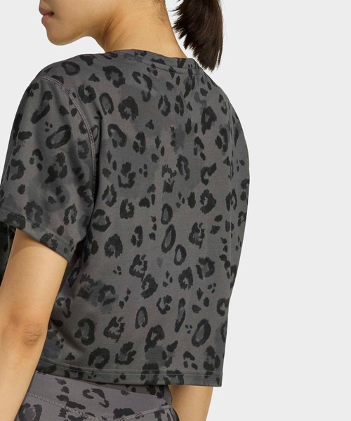 adidas(アディダス)の「ワークアウト エッセンシャルズ 半袖Tシャツ プリント / アディダス adidas(Tシャツ/カットソー・レディース・ホワイト/グレー・SMALL/XX-LARGE/MEDIUM/X-SMALL/X-LARGE/LARGE)」の10枚目の写真