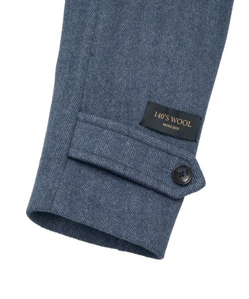 MEN'S BIGI（メンズビギ）の「Super140ウールヘリンボーンビーバー スタンドカラーコート（その他アウター・メンズ・ブラウン/グレー/ブルー/ネイビー・01/04/03/02）」の19枚目の写真