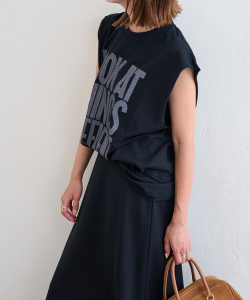 U by SPICK&SPAN（ユーバイスピックアンドスパン）の「SCREEN STARS/スクリーンスターズ 別注ロゴノースリーブ（Tシャツ/カットソー・レディース・ブラック/ホワイト/チャコールグレー・FREE）」の5枚目の写真