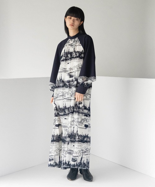 mintdesigns（ミントデザインズ）の「TOILE DE JOUY DRESS（ワンピース・メンズ・ブルー/ブラック・ONESIZE）」の2枚目の写真