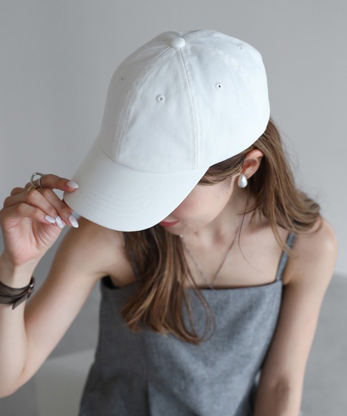 Bonjour Sagan(ボンジュールサガン)の「N刺繍ロゴキャップ(キャップ・レディース・ベージュ/ブラック/オフホワイト・FREE)」の4枚目の写真