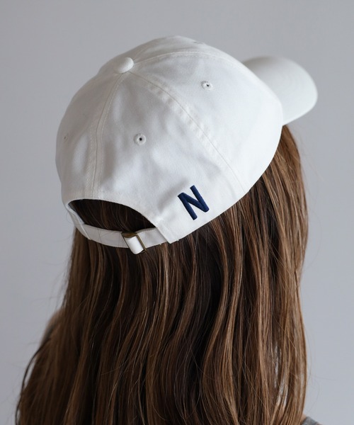 Bonjour Sagan(ボンジュールサガン)の「N刺繍ロゴキャップ(キャップ・レディース・ベージュ/ブラック/オフホワイト・FREE)」の5枚目の写真