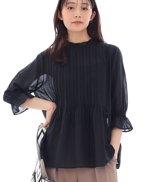 INDIVI（インディヴィ）の「【洗える/コットン】ピンタックシアーブラウス（シャツ/ブラウス・レディース・ライトグリーン/ホワイト/スミクロ/ブラック・34/15 /13/05/38）」の2枚目の写真