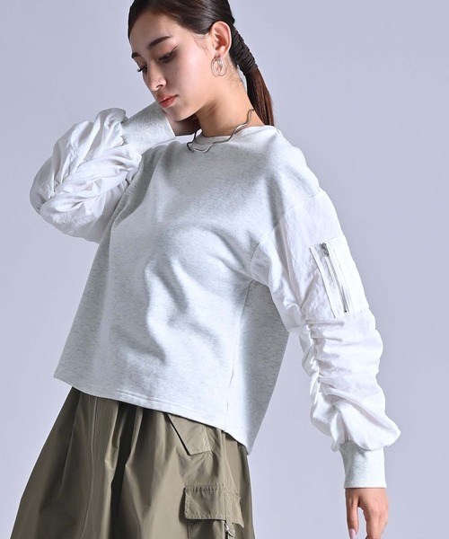 Anside(アンサイド)の「ギャザースリーブスエットプルオーバー(スウェット・レディース・オフホワイト/ブラック/ネイビー・M)」の2枚目の写真