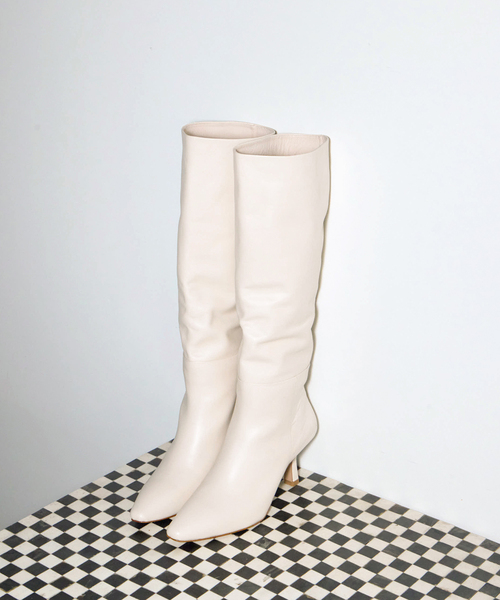 Mollini(モリーニ)の「MOLLINI ALESIN-MO:ロングブーツ(ブーツ・レディース・ブラック/アイボリー・37/39/38)」の1枚目の写真