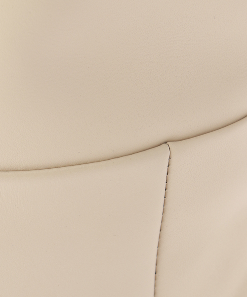 Mollini(モリーニ)の「MOLLINI ALESIN-MO:ロングブーツ(ブーツ・レディース・ブラック/アイボリー・37/39/38)」の11枚目の写真