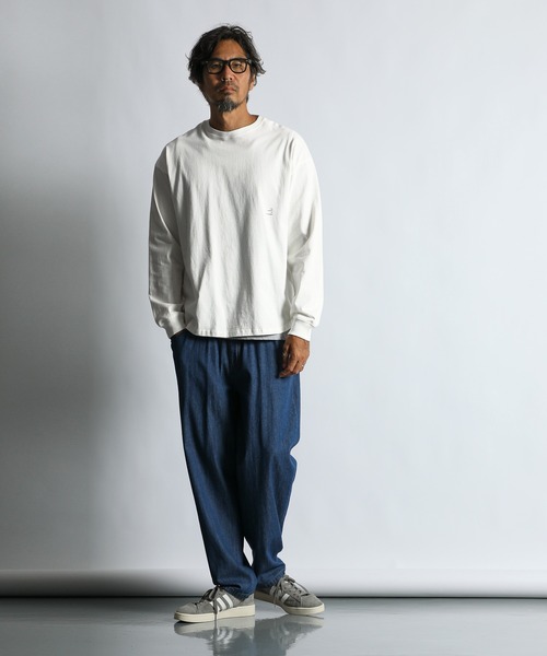 The DUFFER of ST.GEORGE(ザダファーオブセントジョージ)の「8oz HEAVY WEIGHT OVER SIZE ROUND HEM L/SL TEE:8オンス ヘビーウェイト オーバーサイズ ラウンドヘム ロンT(Tシャツ/カットソー・メンズ・ブラック/ホワイト/ネイビー・SMALL/MEDIUM/LARGE/X-LARGE)」の5枚目の写真