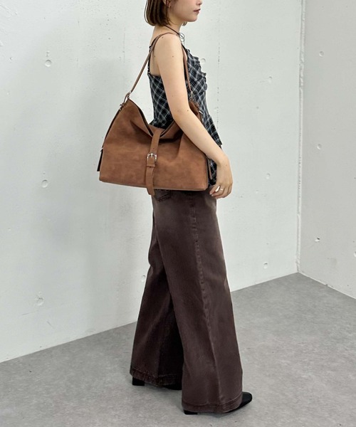 archives（アルシーヴ）の「スエードバックルＢＩＧバッグ（ショルダーバッグ・レディース・ベージュ/ブラウン・FREE）」の11枚目の写真