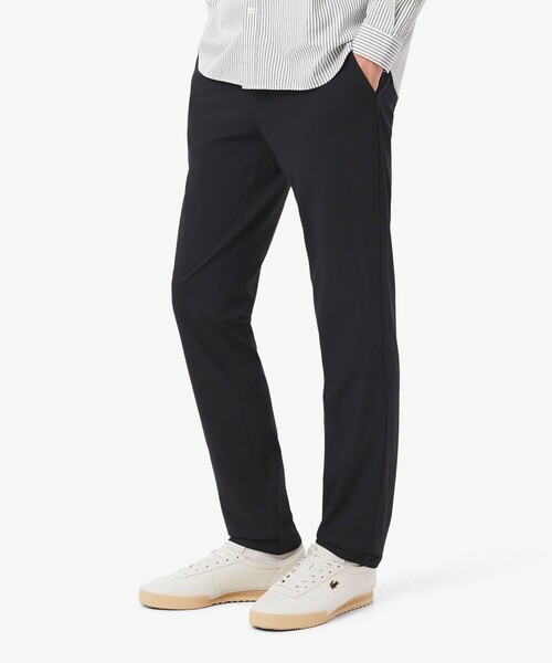 LACOSTE(ラコステ)の「スリムフィットストレッチ テーパードスラックス(スラックス・メンズ・ダークネイビー/ベージュ/ブラック/ナチュラル・42/44/40/38)」の2枚目の写真