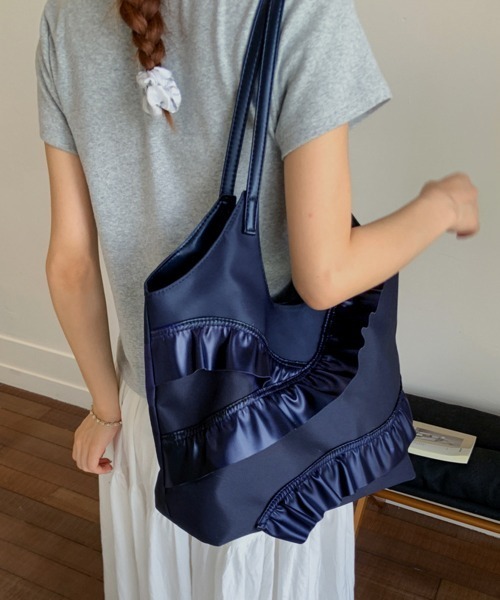 Miniministore(ミニミニストア)の「トートバッグ 大容量 肩掛けバッグ 合皮(トートバッグ・レディース・ネイビー/クリーム/ブラック/グレイッシュベージュ・FREE)」の18枚目の写真