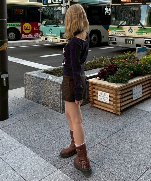 ACLENT（アクレント）の「ピグメントフェイクレザータイトミニスカート（スカート・レディース・ブラウン/ブラック・X-SMALL/SMALL/MEDIUM）」の17枚目の写真