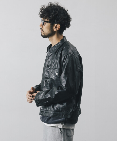 Firsthand(ファーストハンド)の「Firsthand/ファーストハンド リラックスフィット レザージャケット TYPE-1 / 撥水レザー / 牛革(ブルゾン・メンズ・ブラック・L/M)」の6枚目の写真