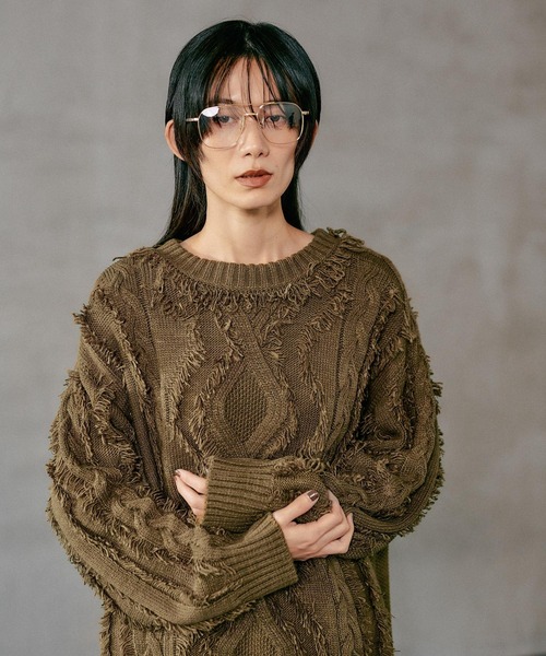 LEPSIM(レプシィム)の「5ゲージケーブルフリンジプルオーバー 595641(ニット/セーター・レディース・ブラック/カーキ/オフホワイト・FREE)」の3枚目の写真