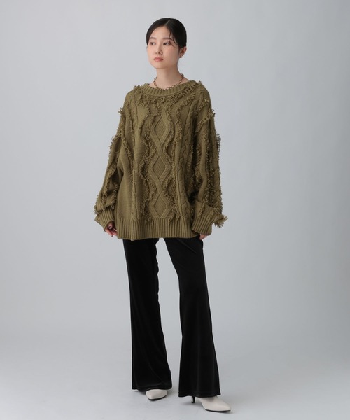 LEPSIM(レプシィム)の「5ゲージケーブルフリンジプルオーバー 595641(ニット/セーター・レディース・ブラック/カーキ/オフホワイト・FREE)」の13枚目の写真
