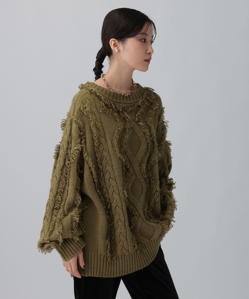 LEPSIM(レプシィム)の「5ゲージケーブルフリンジプルオーバー 595641(ニット/セーター・レディース・ブラック/カーキ/オフホワイト・FREE)」の19枚目の写真