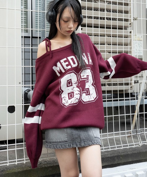 WEGO(ウィゴー)の「WEGO/2WAYグラフィックワンショルBIGニット(ニット/セーター・レディース・その他1/その他3/その他2/その他4・FREE)」の1枚目の写真