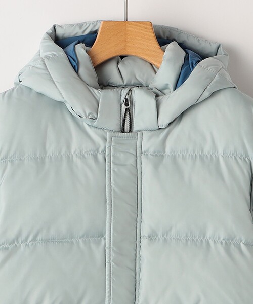 SHIPS（シップス）の「SHIPS KIDS:140～160cm /〈撥水/手洗い可能〉リサイクル ダウン ジャケット（ダウンジャケット/コート・キッズ・ミント/ブラック・140/150/160）」の4枚目の写真