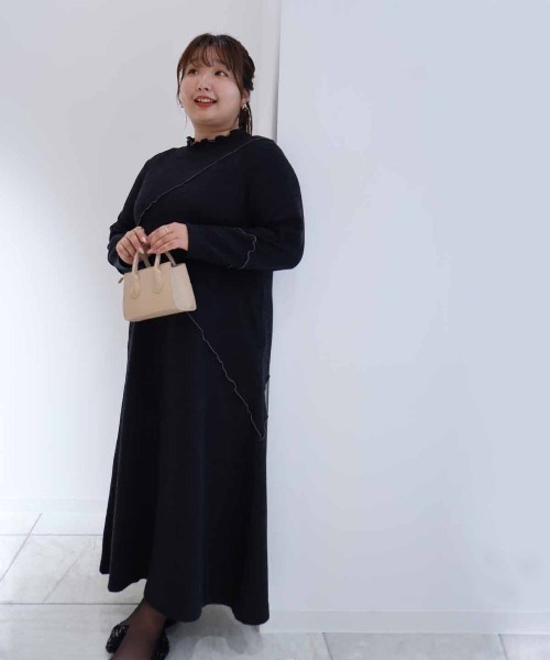 leswel（レスウェル）の「【yuki×leswel】【L～3L 大きいサイズ】ダブルジャージー配色メローワンピース（ワンピース・レディース・ブルー/チャコールグレー・L/3L/LL）」の5枚目の写真
