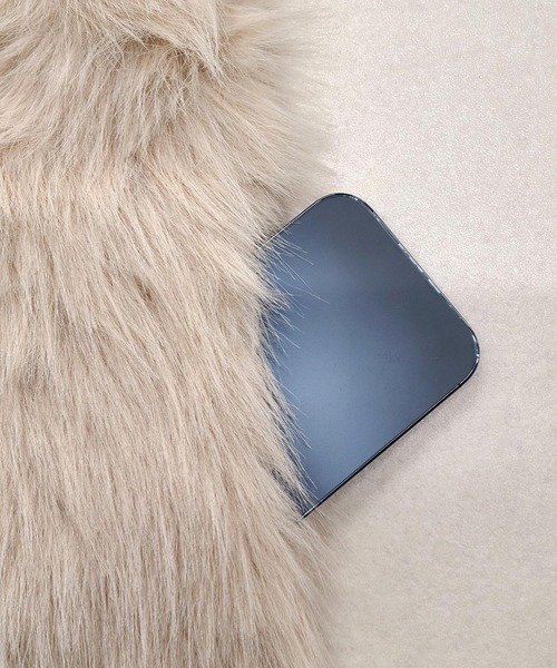 DAY CLOSET（デイ クローゼット）の「【表面ふわふわ、肌さわりスリーク】コーデ華やぐフェイクファーシャギーニットベスト レディース（ベスト・レディース・ベージュ・S/M/L）」の9枚目の写真