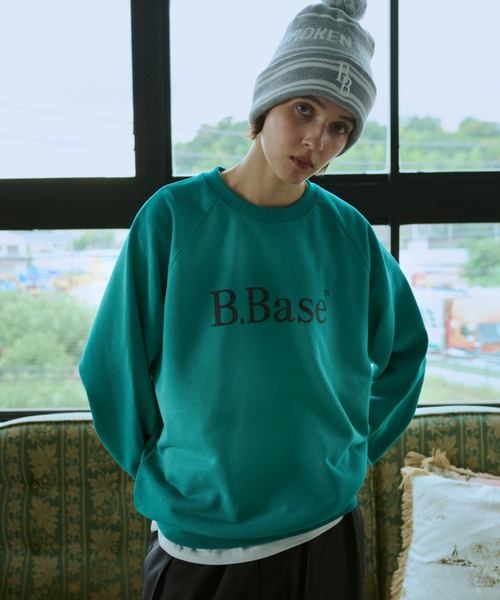 BROKEN BASE（ブロークンベース）の「B.Base Logo Crewneck Sweat / B.Baseロゴクルーネックスウェット（スウェット・メンズ・ヘザーグレー/ブラック/エメラルド/ライトピンク/ホワイト/ネイビー・SMALL/MEDIUM/LARGE）」の4枚目の写真