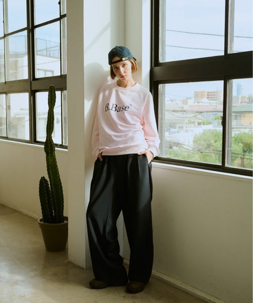 BROKEN BASE（ブロークンベース）の「B.Base Logo Crewneck Sweat / B.Baseロゴクルーネックスウェット（スウェット・メンズ・ヘザーグレー/ブラック/エメラルド/ライトピンク/ホワイト/ネイビー・SMALL/MEDIUM/LARGE）」の17枚目の写真
