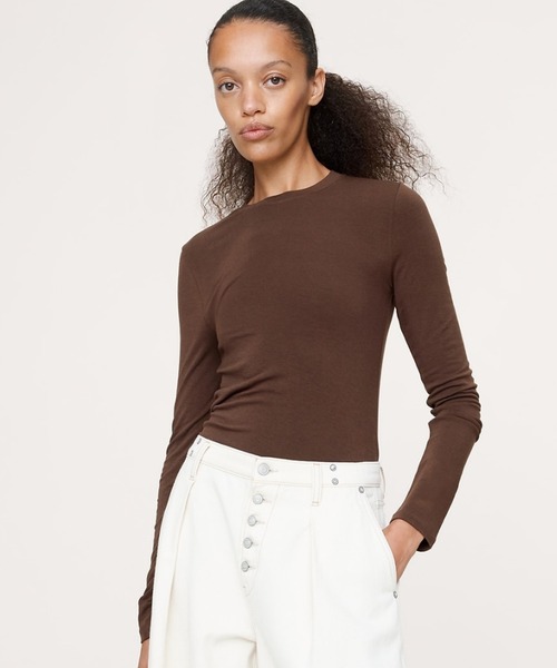 Banana Republic（バナナリパブリック）の「リュクス ウールブレンド クルーネックTシャツ（Tシャツ/カットソー・レディース・アイボリー/チャコールグレー/ブラウン/ネイビー・XS/L/S/M）」の3枚目の写真