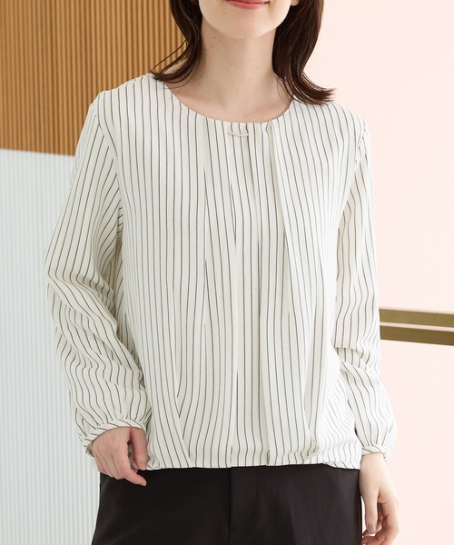 Honeys(ハニーズ)の「【ハニぽか】あったか裏地裾タックブラウス(シャツ/ブラウス・レディース・アイボリー系/グレイッシュブルー/アイボリー/ブラック/ベージュ系・3L/L/LL/M/S)」の15枚目の写真