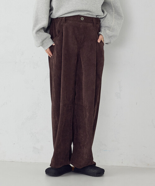 ONIGIRI（オニギリ）の「コーデュロイ カービーパンツ / セットアップ対応（その他パンツ・レディース・ブラウン/ベージュ・MEDIUM）」の15枚目の写真