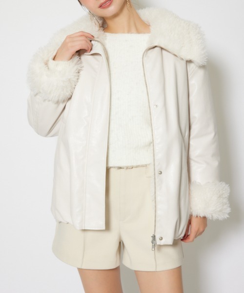 rienda(リエンダ)の「オーバールーズシルエットボンバージャケット 秋服 冬服(ブルゾン・レディース・ホワイト/ライトブラウン・FREE)」の2枚目の写真