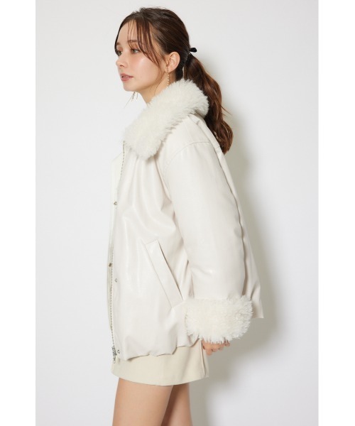 rienda(リエンダ)の「オーバールーズシルエットボンバージャケット 秋服 冬服(ブルゾン・レディース・ホワイト/ライトブラウン・FREE)」の5枚目の写真
