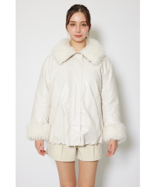 rienda(リエンダ)の「オーバールーズシルエットボンバージャケット 秋服 冬服(ブルゾン・レディース・ホワイト/ライトブラウン・FREE)」の9枚目の写真