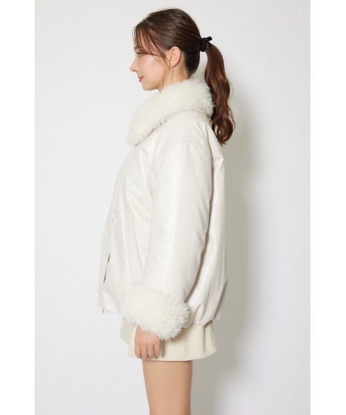 rienda(リエンダ)の「オーバールーズシルエットボンバージャケット 秋服 冬服(ブルゾン・レディース・ホワイト/ライトブラウン・FREE)」の11枚目の写真
