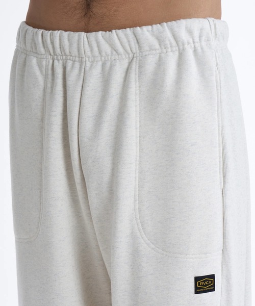 RVCA(ルーカ)の「RVCA メンズ RECESSION PT セットアップ可能ボトムス 【2025年秋冬モデル】 @autumn/ルーカスウェットパンツ(スウェットパンツ・メンズ・ヘザーグレー/オフホワイト/ブラック・SMALL/MEDIUM/LARGE/X-LARGE)」の6枚目の写真