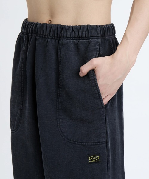 RVCA(ルーカ)の「RVCA メンズ RECESSION PT セットアップ可能ボトムス 【2025年秋冬モデル】 @autumn/ルーカスウェットパンツ(スウェットパンツ・メンズ・ヘザーグレー/オフホワイト/ブラック・SMALL/MEDIUM/LARGE/X-LARGE)」の16枚目の写真